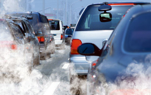 Alertă de poluare la Madrid. Mașinile nu mai au voie să parcheze în centrul capitalei - poluare-1449392704.jpg