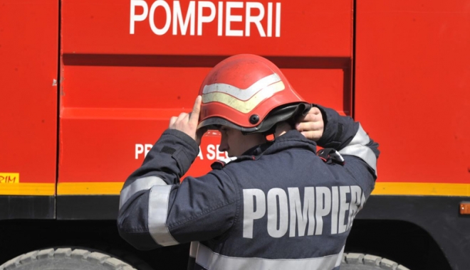 4.700 de pompieri și paramedici, pregătiți să intervină, de Ziua Marinei - pompier-1502531849.jpg
