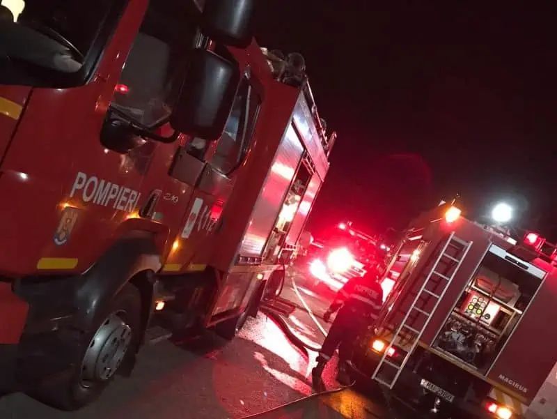 S-a dat alarma în Constanța! O casă a fost cuprinsă de flăcări, în zona Trocadero - pompieri-1706725987.jpg