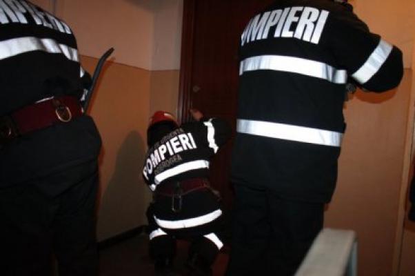 Pompierii au intervenit în Năvodari, pentru a debloca o ușă - pompierideblocarenavodari17nov-1573998432.jpg