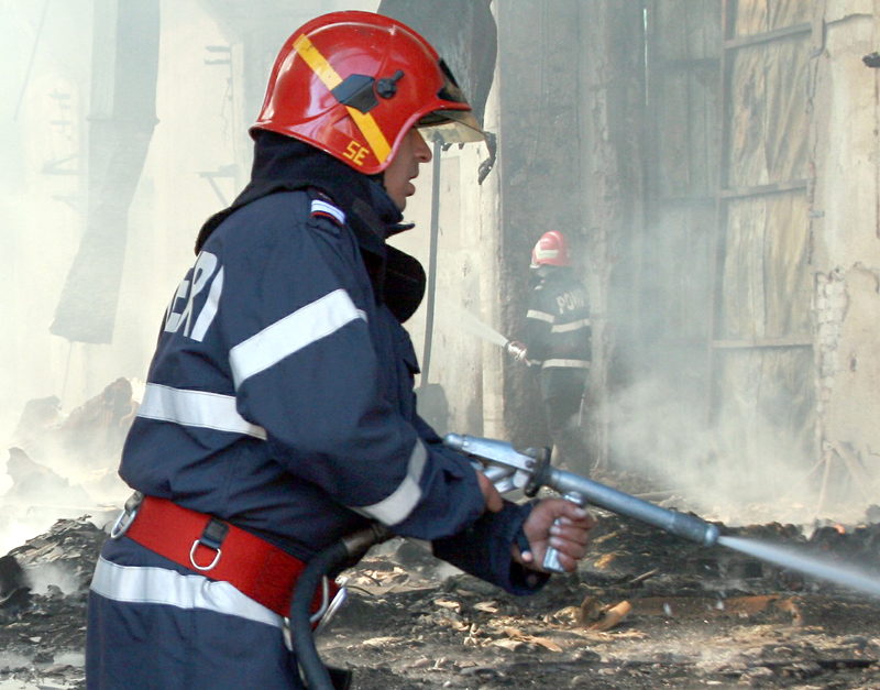 Militarii constănțeni, misiune în Bulgaria pentru a aduce turiștii acasă - pompieriiconstantenijpg-1403452381.jpg