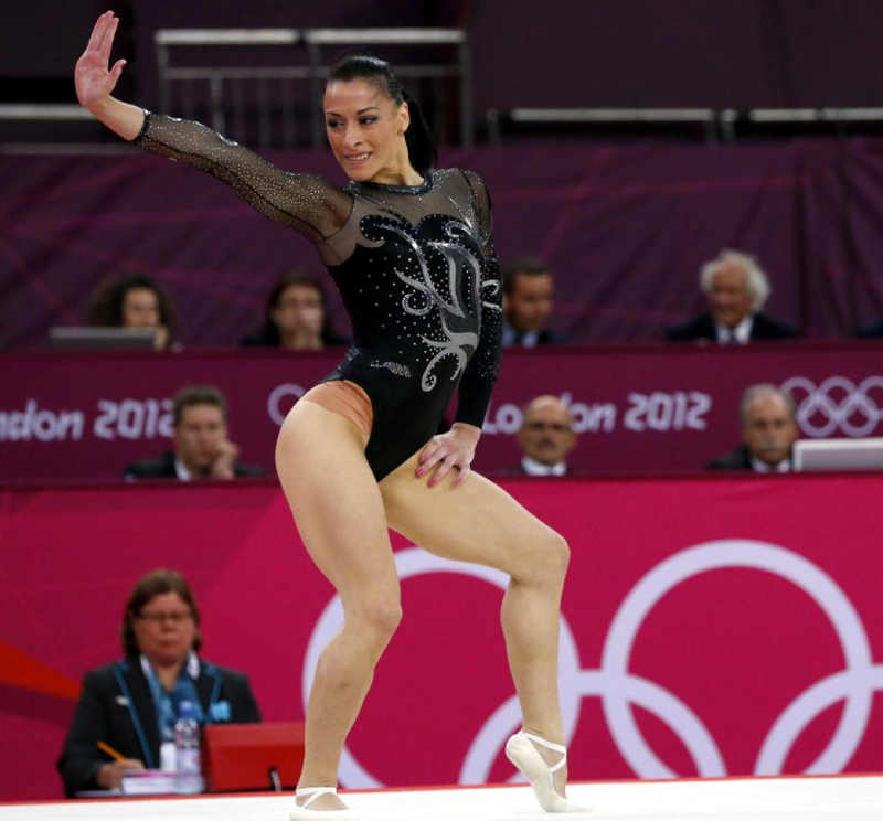 Aur pentru Cătălina Ponor la Doha. Gimnastica românească respiră! - ponor-1459095568.jpg