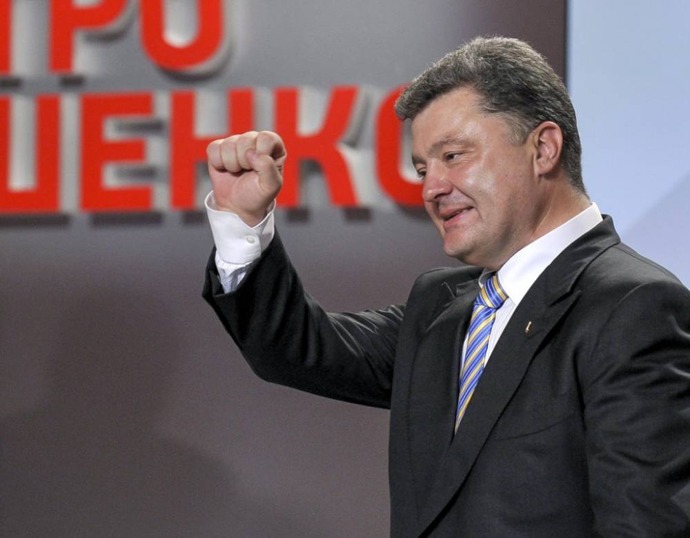 Petro Poroșenko l-a felicitat telefonic pe Klaus Iohannis și l-a invitat să efectueze o vizită în Ucraina - porosenko-1416919356.jpg