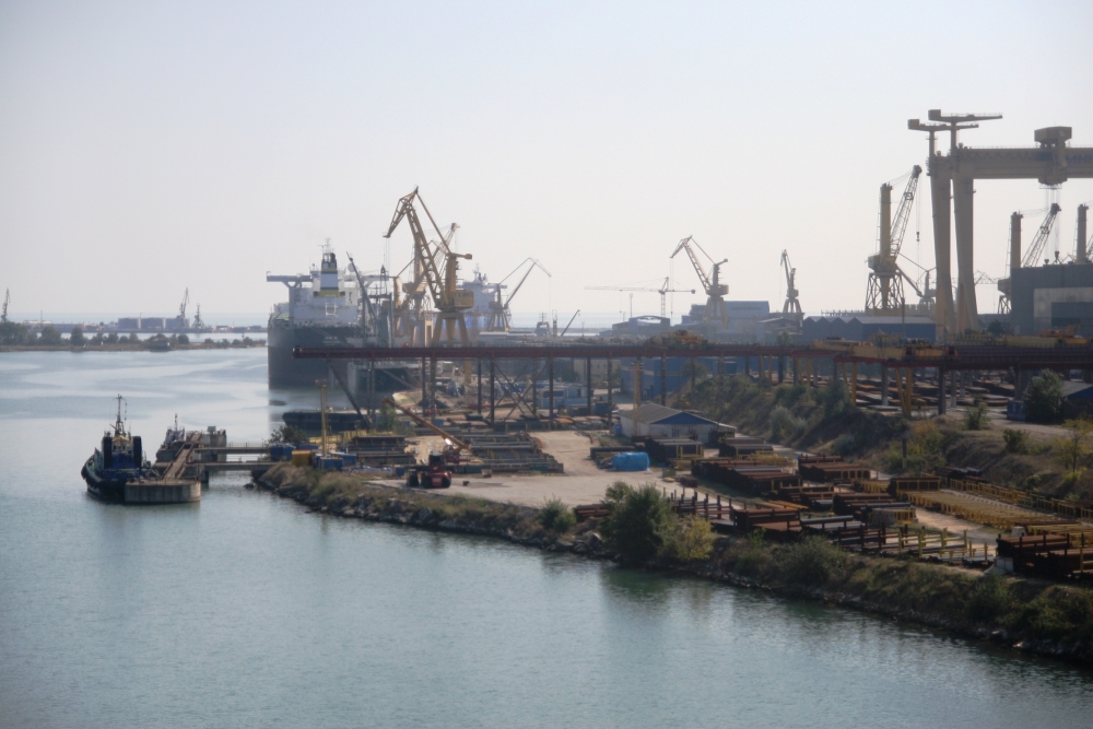 71 de nave și-au anunțat sosirea în porturile românești - port-1358419433.jpg