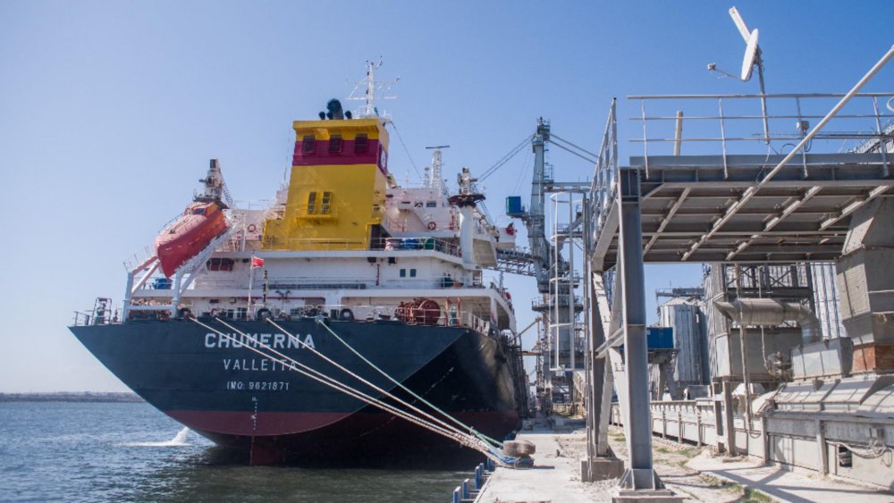 Mii de tone de cereale din Ucraina au ajuns în Portul Constanța - port-1650985151.jpg