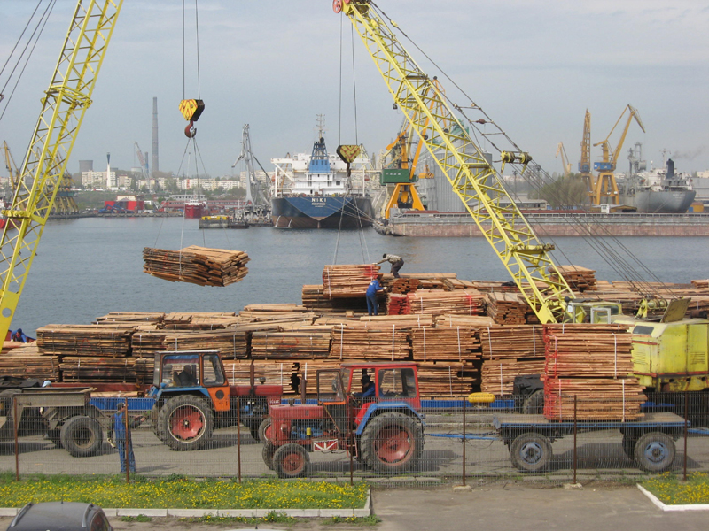 Câte locuri de muncă a pierdut portul Constanța în timpul crizei din 2009 - 2011 - portcherestea1-1348587423.jpg