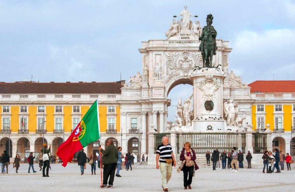 Portugalia relaxează restricţiile pentru persoanele din UE cu certificat digital Covid-19 - portugalia-1644243250.jpg