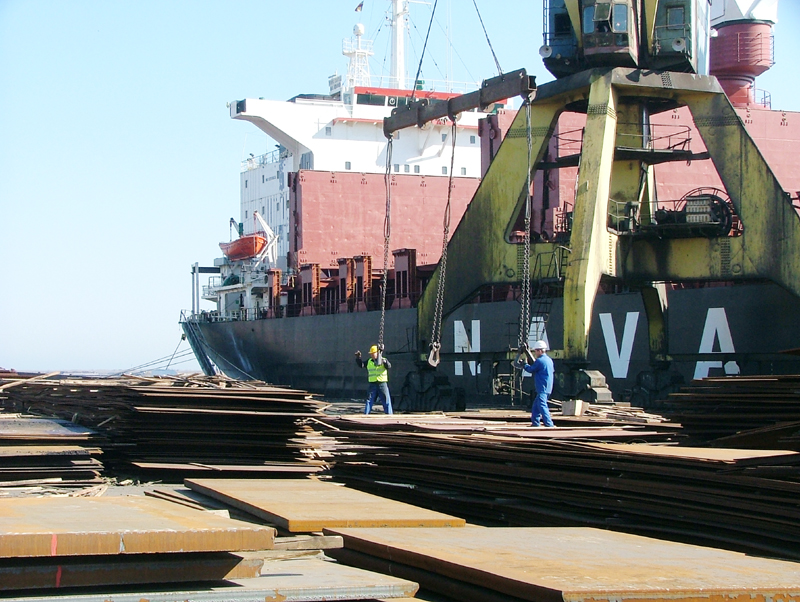Portul Constanța a pierdut 80% din locurile  de muncă din sectorul de operare, în trei decenii - portulconstantaapierdut80lasutad-1533908166.jpg
