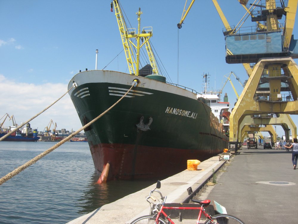 Portul Constanța face eforturi să depășească recordul de trafic de mărfuri din 1988 - portulconstantarecorduldetraficd-1531319813.jpg