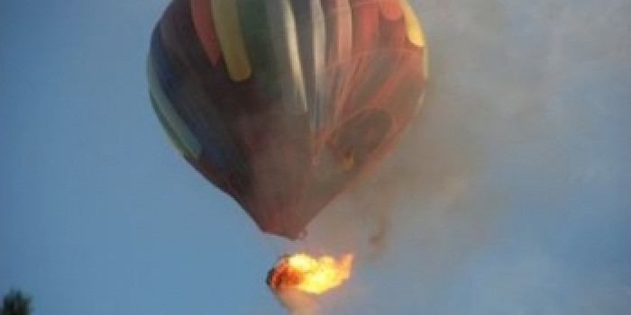 TRAGEDIE. 16 persoane și-au pierdut viața după ce un balon cu aer cald s-a prăbușit - prabusit-1469904078.jpg