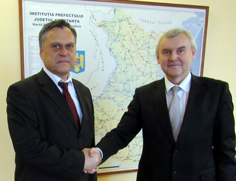 Ambasadorul Republicii Belarus, în vizită la prefectul Constanței - prefectintalnirebelarus-1486748252.jpg