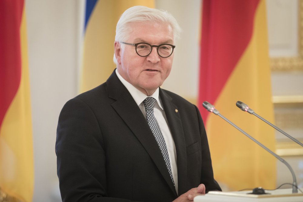 Preşedintele Steinmeier relansează propunerea unui an obligatoriu de muncă în folosul comunităţii - presedintegermania-1667831486.jpg