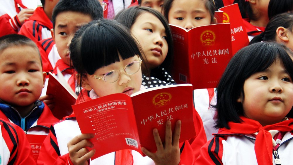 Președintele Chinei vrea mai multă ideologie în școli - presedintele-1553038565.jpg