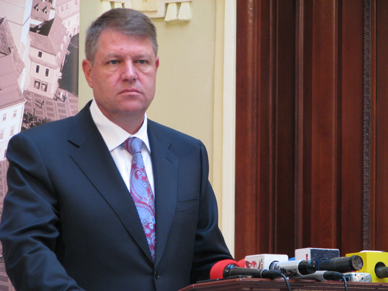 Președintele  Klaus Iohannis  a promulgat Legea bonurilor fiscale - presedinteleklausiohannis3-1435165367.jpg