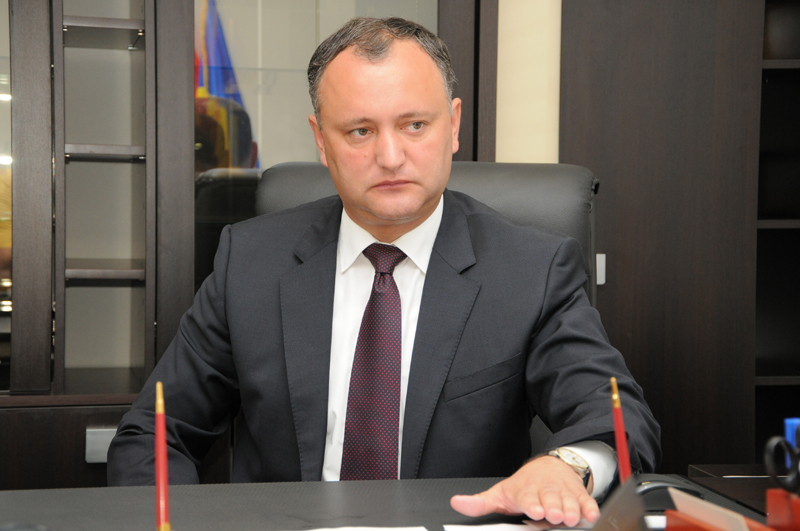 Președintele Moldovei vrea puteri sporite și îi cere lui Iohannis 