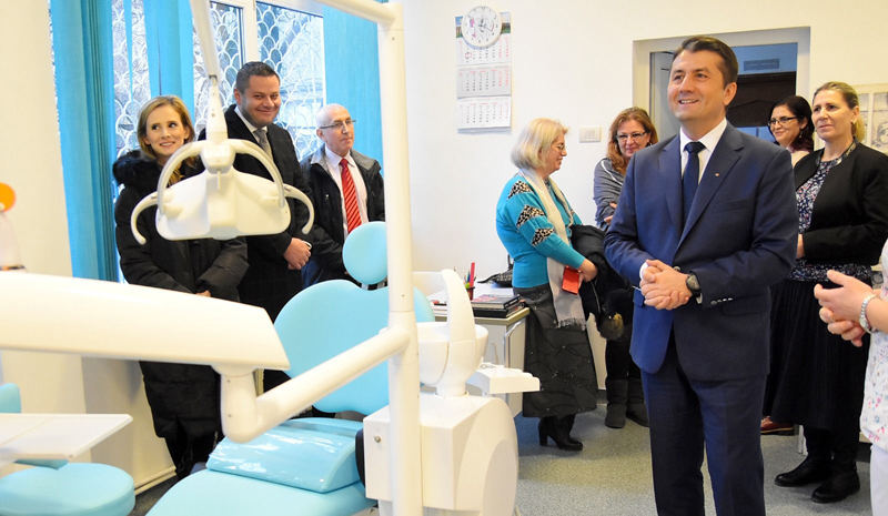Primăria Constanța a renovat cele 14 cabinete stomatologice din unitățile școlare - primariaconstantaarenovat-1545149452.jpg