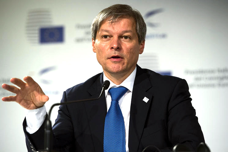 Prim-ministrul Dacian Cioloș se mai gândește în privința alegerilor din două tururi - primministruldacianciolos-1453746630.jpg