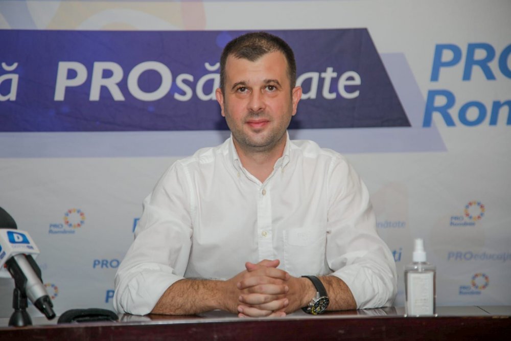 Răzvan Filipescu, noul preşedinte al filialei PRO România Constanţa - proromaniaconstanta-1619018098.jpg