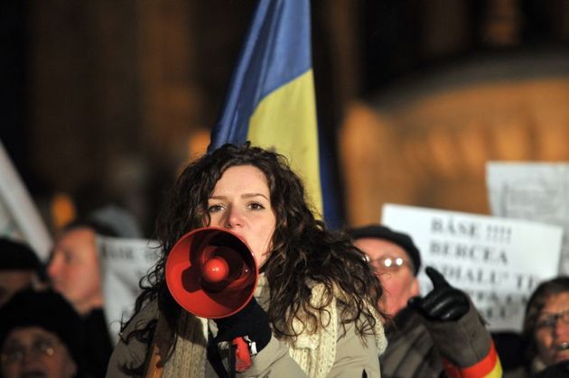 Protest la Cluj, la decorarea lui Verheugen, în prezența lui Ponta - protest-1361363424.jpg