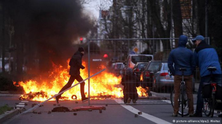 A fost haos! Proteste violente în Germania! - proteste-1450014852.jpg