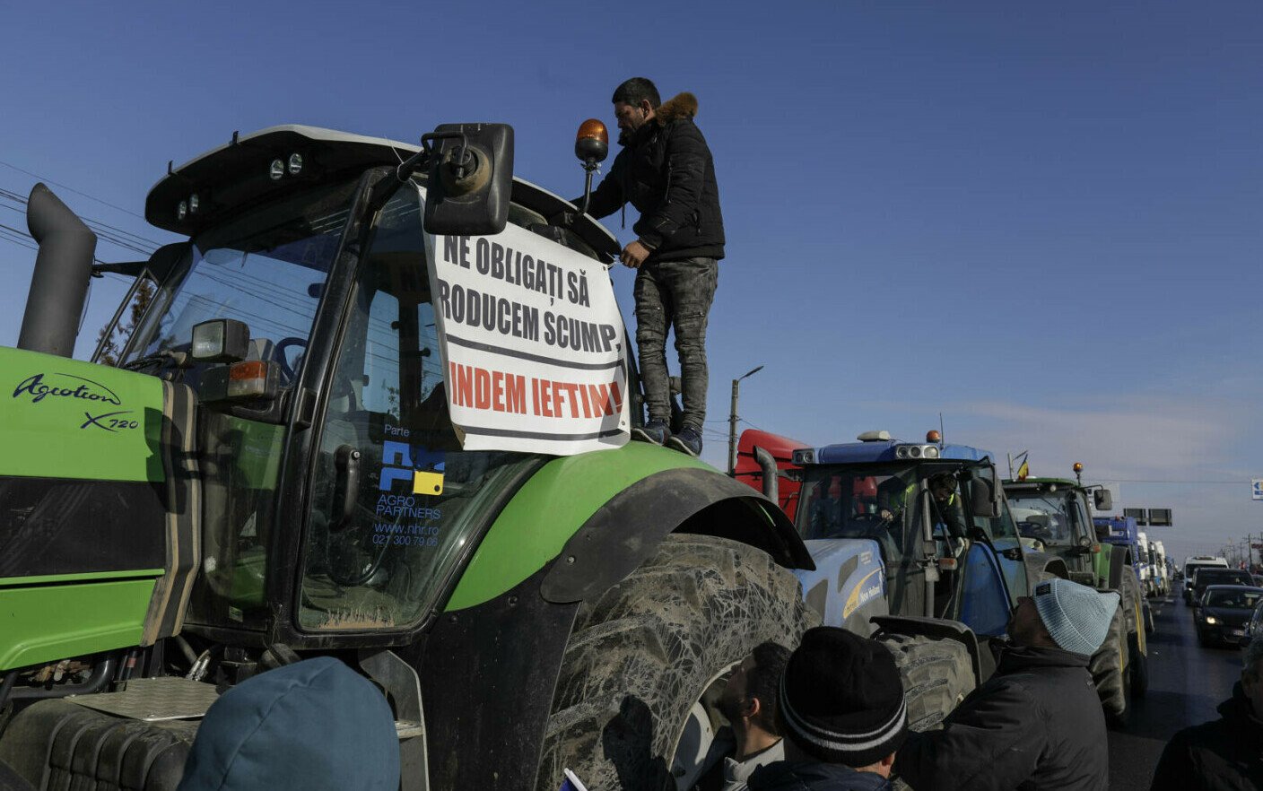 Fermierii români vor să o întâmpine pe președinta Comisiei Europene cu proteste - proteste-fermieri-1709648949.jpg
