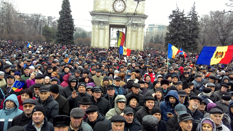 Protestele continuă  la Chișinău - protestelachisinau-1453644910.jpg