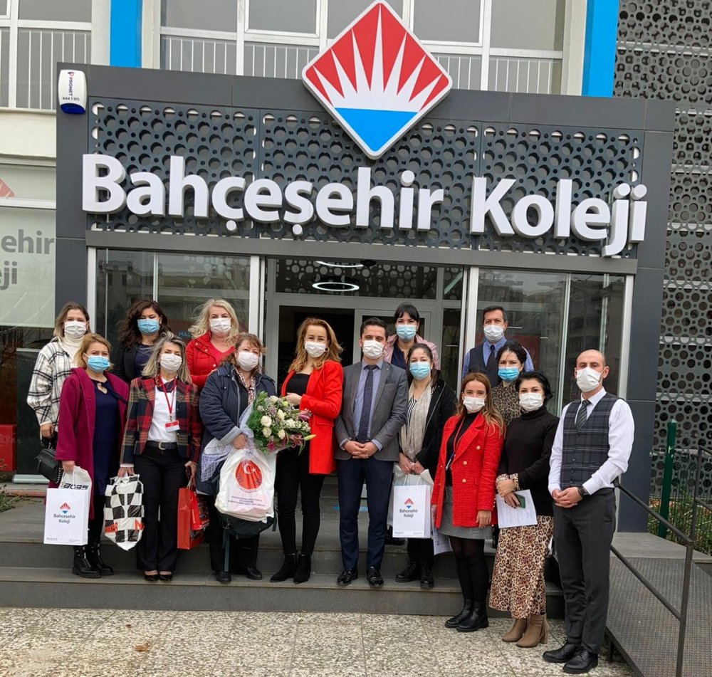 Patru unități de învățământ din județul Constanța s-au înfrățit cu instituții din Bursa (Turcia) - protocoaleprofesori-1638538615.jpg