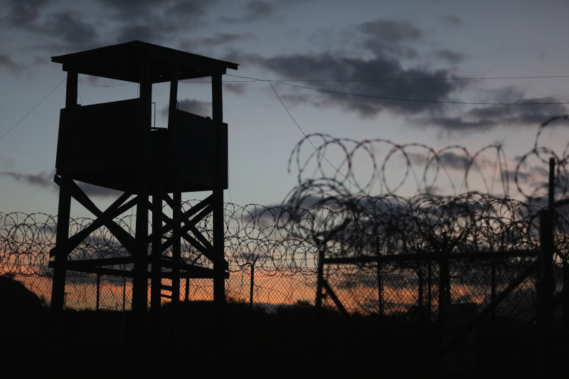 Amnesty International îi cere lui Joe Biden să închidă centrul de detenție Guantanamo - puscarie-1641638356.jpg