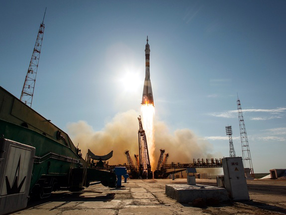 O rachetă Soyuz a decolat  spre Stația Spațială Internațională - racheta-1342360972.jpg
