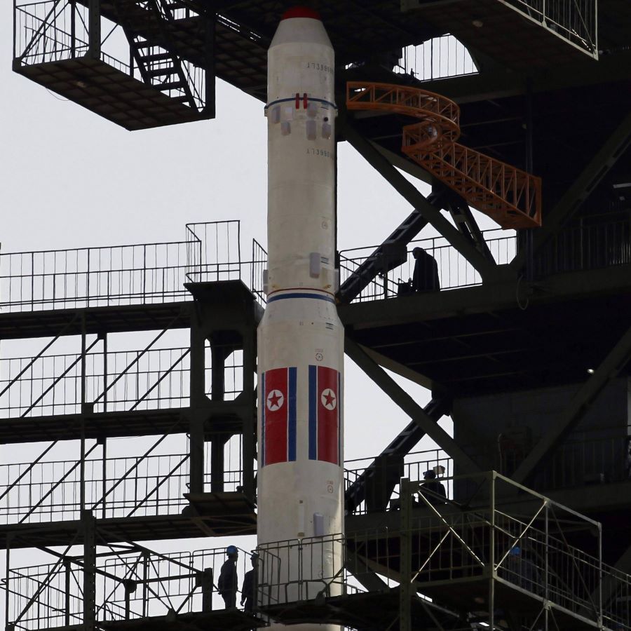 Moscova solicită Phenianului să revină asupra deciziei de a lansa o rachetă - racheta-1354528572.jpg