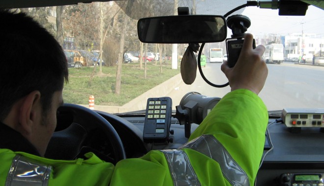 Mașinile polițiștilor de pe Autostrada Soarelui au probleme cu frânarea și direcția - radarautostrada1312454812-1373792685.jpg