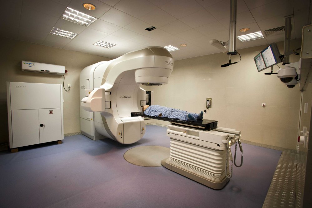Radioterapie gratuită, la Constanța - radioterapie-1544083121.jpg