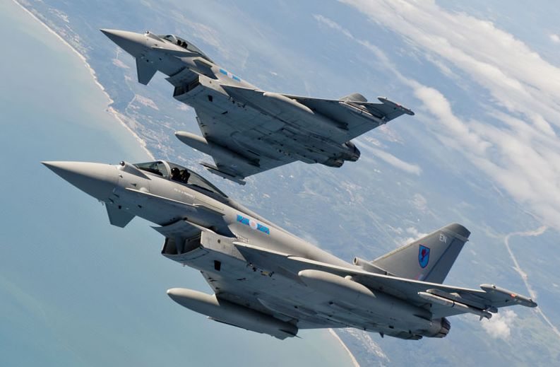 Aeronavele Eurofighter Typhoon vor brăzda cerul Constanței, de ziua ei - rafmalaysiaeurofighter-1715971077.jpg