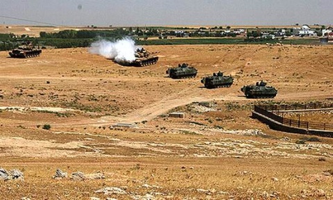 Turcia / Un nou tir de artilerie provenind din Siria. Armata turcă a ripostat - razboi-1349517892.jpg