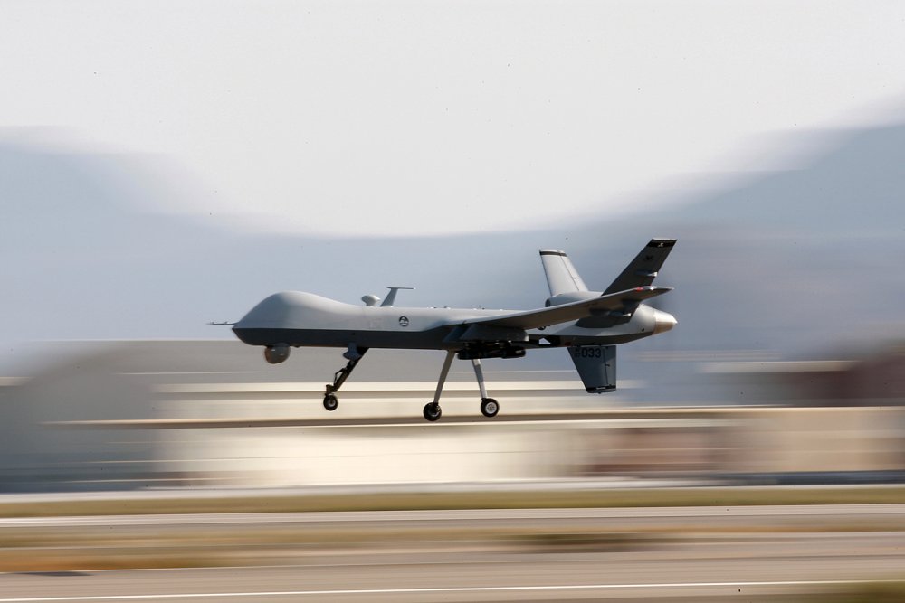 Armata SUA a tras cu drona după ISIS-K și a ucis nouă membri ai unei familii din Kabul, inclusiv șase copii - razboi-1630307687.jpg