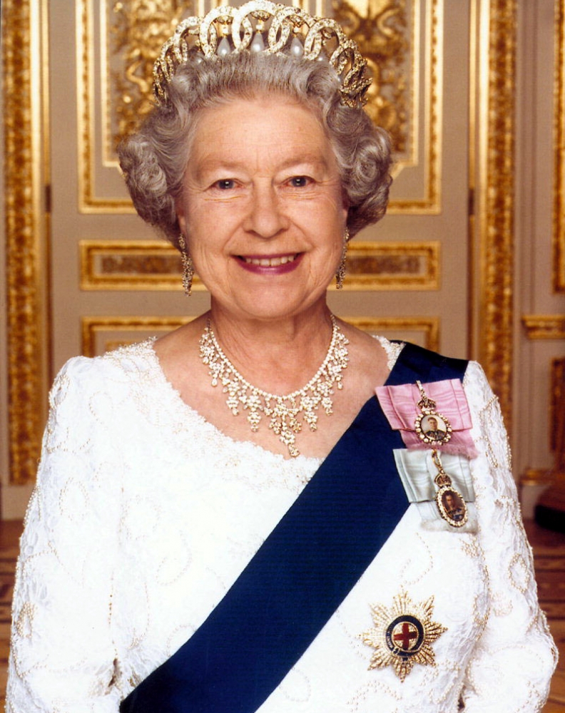 Regina Angliei cere schimbarea legislației succesiunii regale - reginaangliei-1336932589.jpg