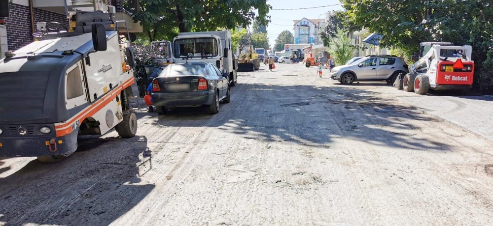 Restricții de trafic pe mai multe artere rutiere din Constanța - restrictii-1629099296.jpg