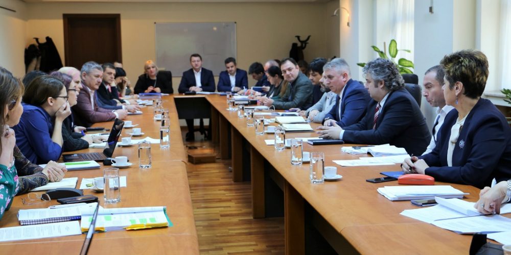 Reuniune de lucru privind finanțarea autostrăzii Sibiu - Pitești - reuniunefinantareautostrada-1579002609.jpg