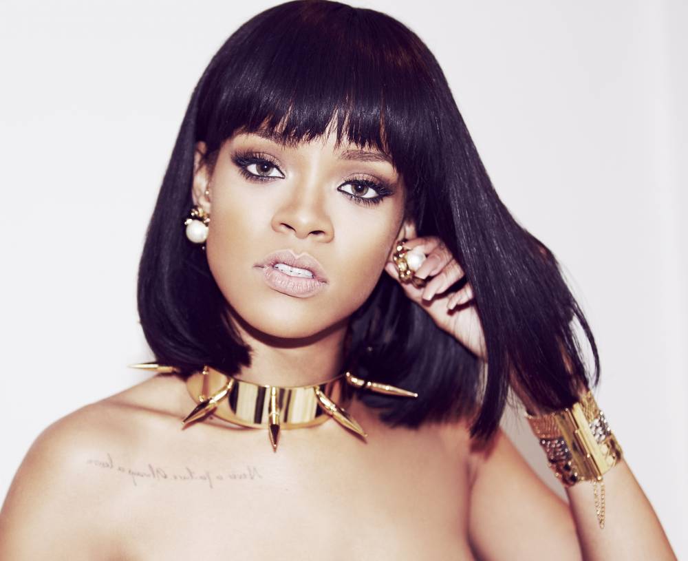 Rihanna, implicată într-un scandal de proporții! - rihannaiheart1-1428236935.jpg
