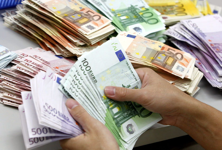 România are la dispoziție 40 miliarde de euro. Ce va face cu banii? - romaniaareladispozitie-1412089187.jpg