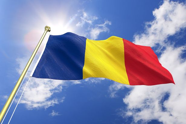 Drapelul României va fi modificat. Cum va arăta noul steag - romanianflag-1465628506.jpg