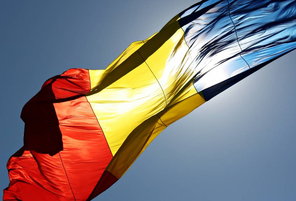 România a preluat președinția anuală a Comitetului de Securitate al OSCE - romanianflagbysummerwine6-1420569198.jpg