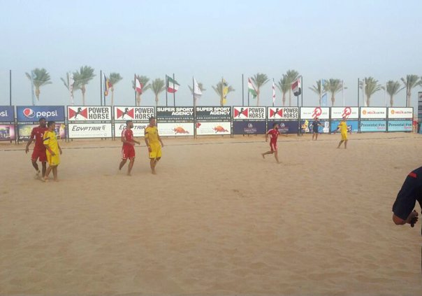 Fotbal pe plajă: România a pierdut primul meci din Egipt - romaniaplajasursafrf-1433929761.jpg