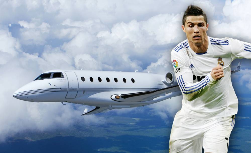 Fotbal / Cristiano Ronaldo și-a cumpărat un avion în valoare de 19 milioane euro - ronaldo-1447411954.jpg