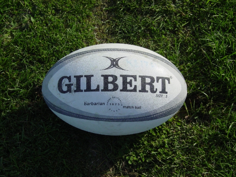 Rugby / S-au pus în vânzare biletele pentru finalele Superligii - rugbyball-1349096949.jpg