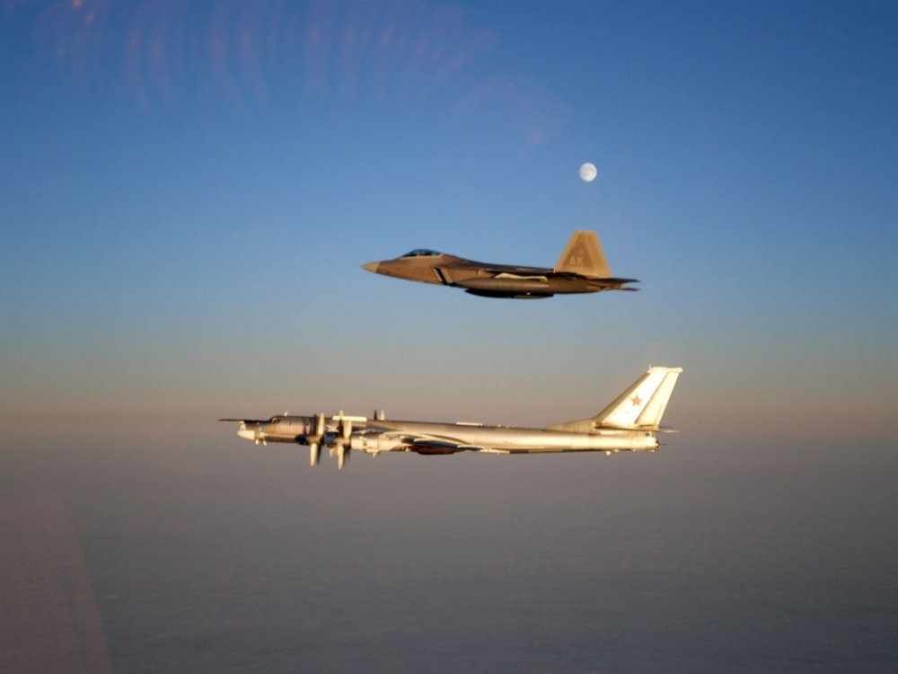 Rusia intensifică zborurile de patrulare în apropiere de coasta Californiei - rusia-1399357670.jpg