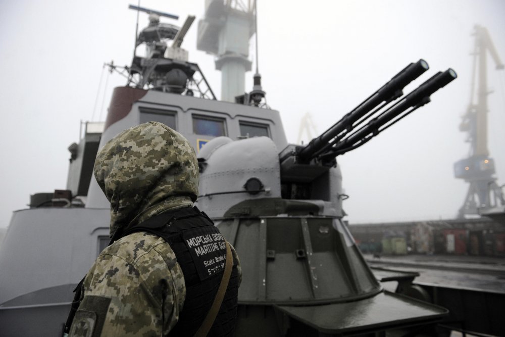 Rusia returnează Ucrainei navele sechestrate în strâmtoarea Kerci - rusia-1574112266.jpg