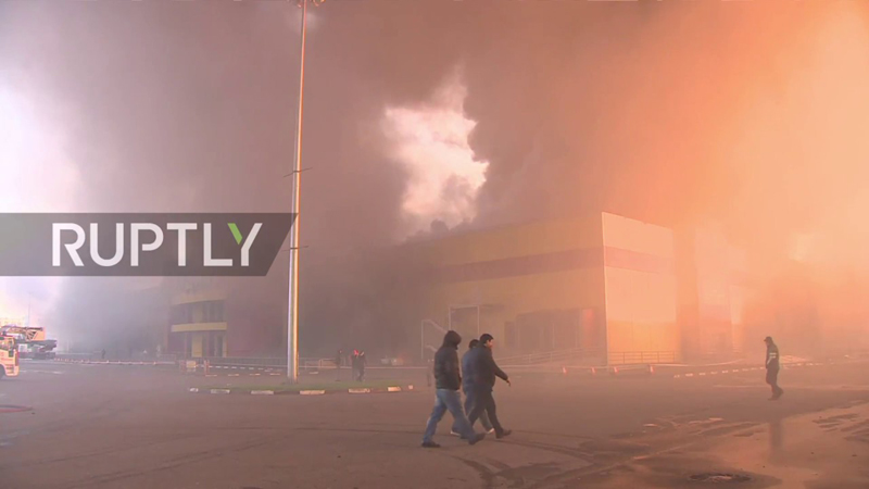 Rusia: Incendiu într-un centru comercial  de lângă Moscova - rusiaincendiu-1507548345.jpg