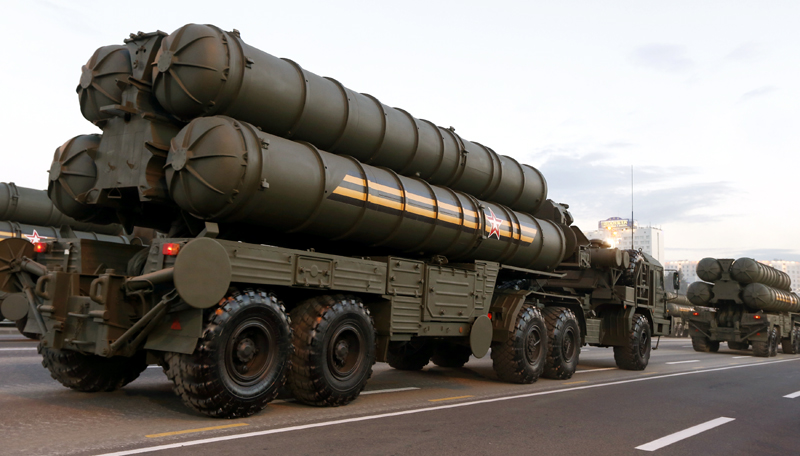 Rusia desfășoară rachete  în enclava Kaliningrad - rusiarachete-1476010598.jpg