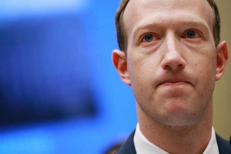 ”Factura” problemelor Facebook: Mark Zuckenberg a pierdut 6 miliarde de dolari în câteva ore - sad-1633415660.jpg
